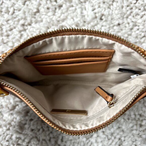 Woven Rattan Cowrie Shell Crossbody HandBag Wristlet with Handle Wicker CHIC - Picture 9 of 11